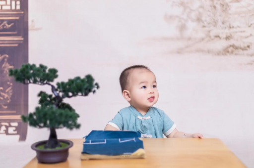 贵港宝宝几个月用拉拉裤 贵港宝宝几个月用拉拉裤